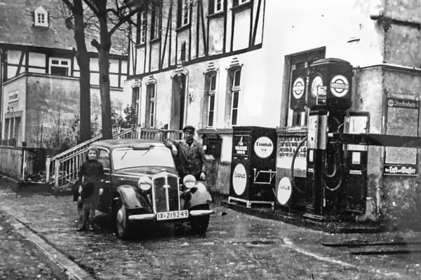 Unsere Geschichte Esso-Tankstelle 1934
